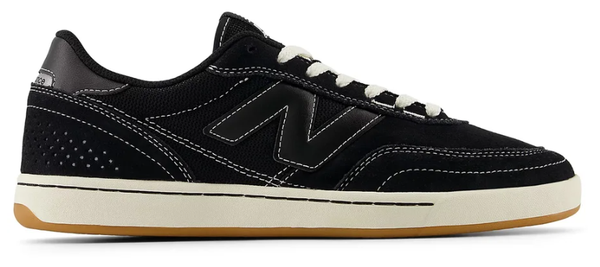 NB Numeric 440 Shoe / Black / Sea Salt / Suede / Mesh